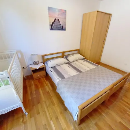 Apartmán Toni Valbandon *