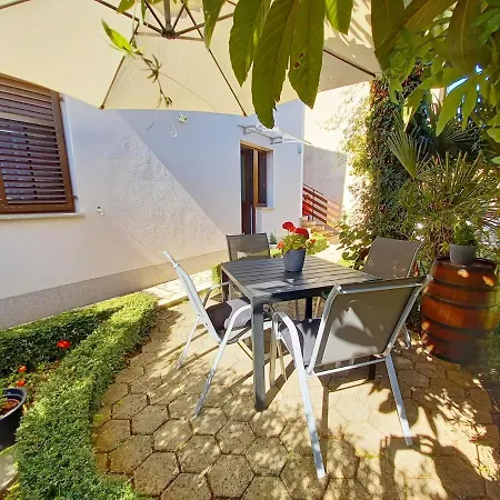 Apartamento Toni Valbandon *